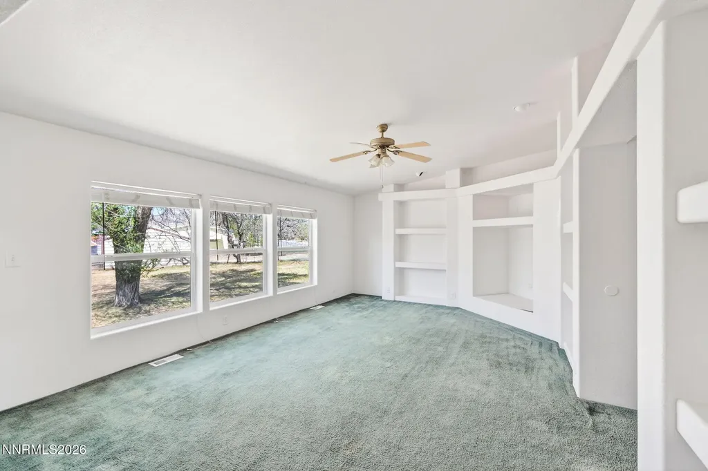5445 Lupin Sun Valley NV 89433