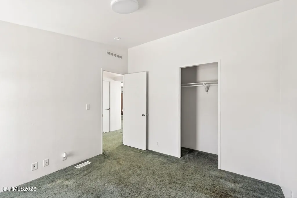 5445 Lupin Sun Valley NV 89433