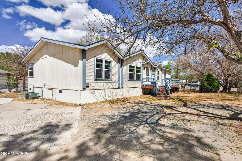 5445 Lupin Sun Valley NV 89433