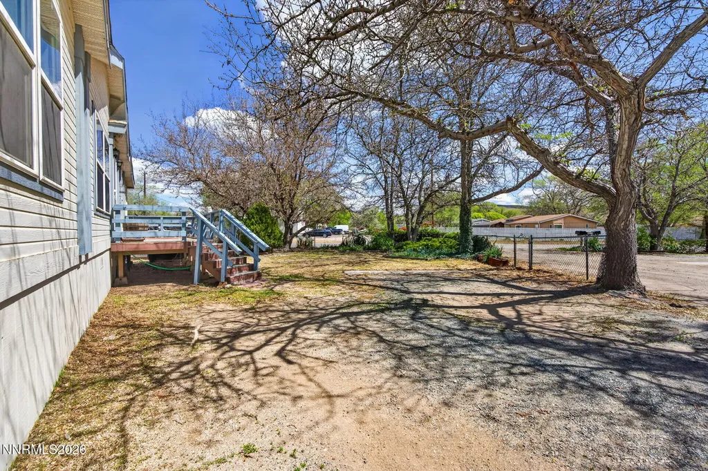 5445 Lupin Sun Valley NV 89433