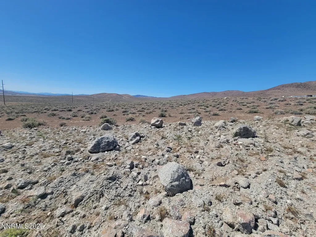 1655 Sky View Silver Springs NV 89429