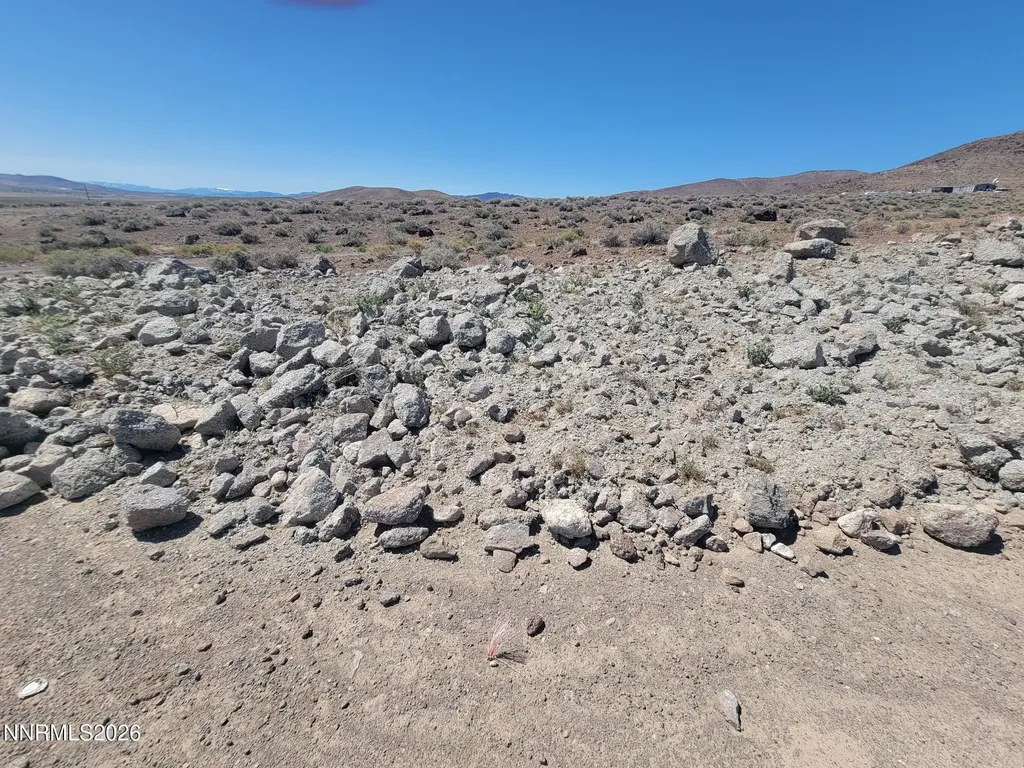 1655 Sky View Silver Springs NV 89429
