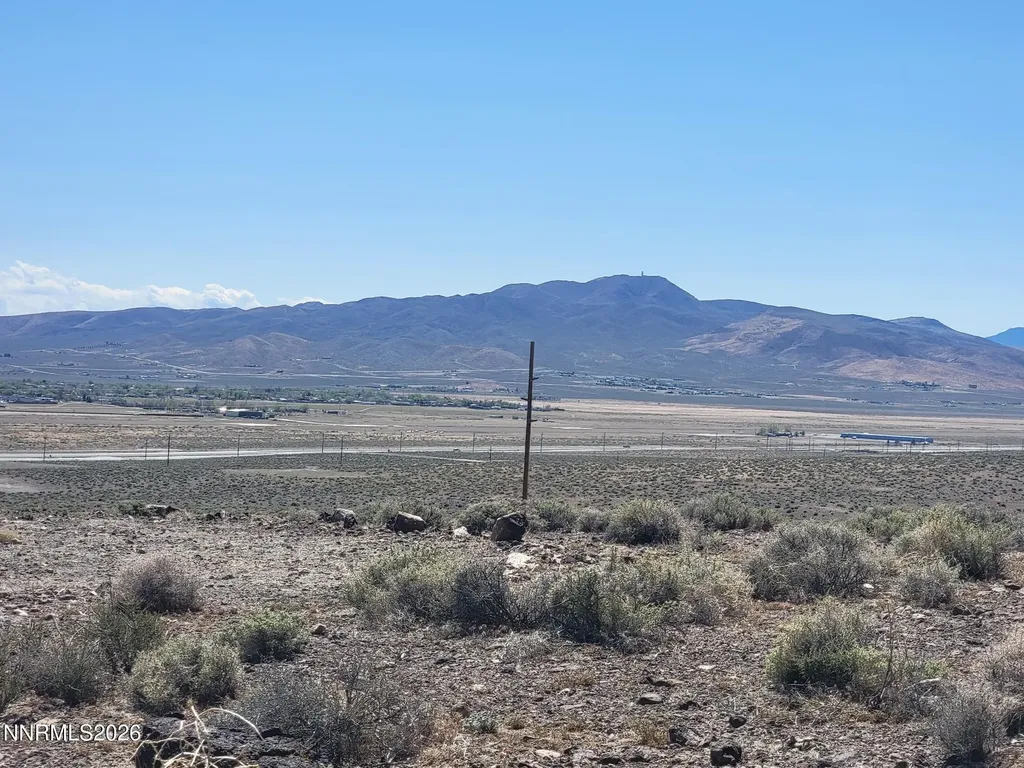1655 Sky View Silver Springs NV 89429