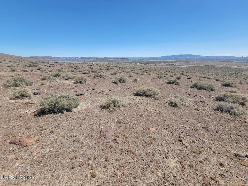 1655 Sky View Silver Springs NV 89429