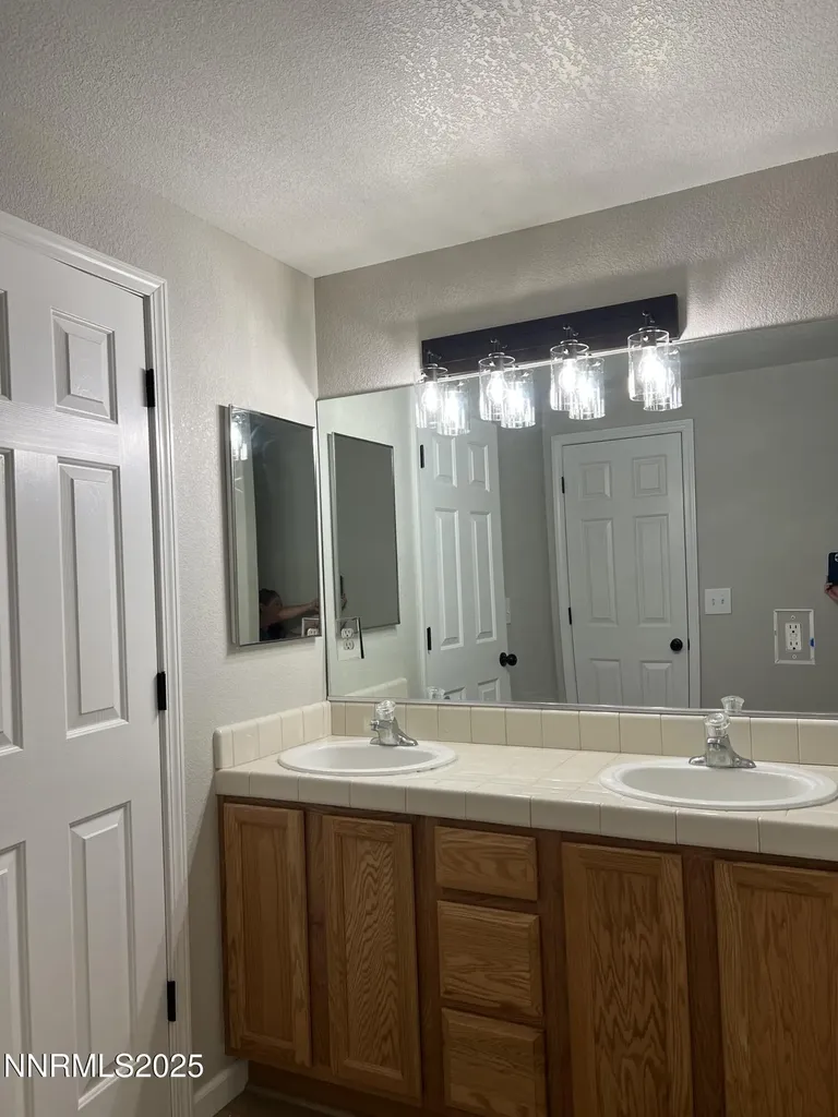 8 Conner Gardnerville NV 89410