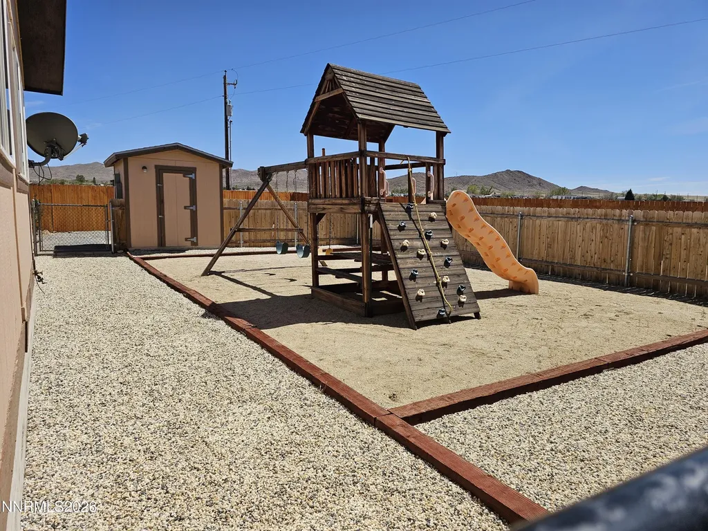 557 Us Highway 95a Yerington NV 89447