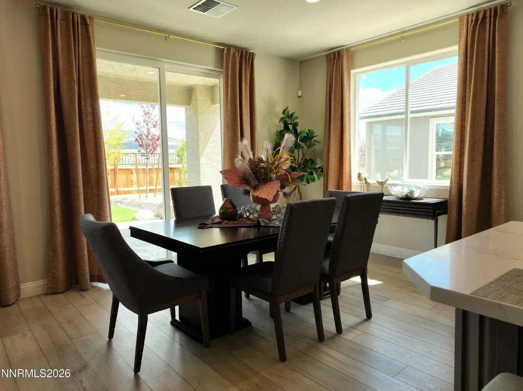 2318 Seaberry Sparks NV 89441