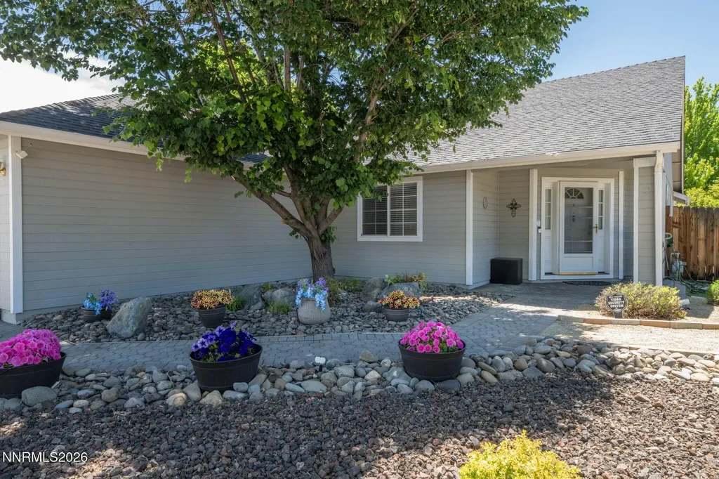 1371 Winwood Gardnerville NV 89410