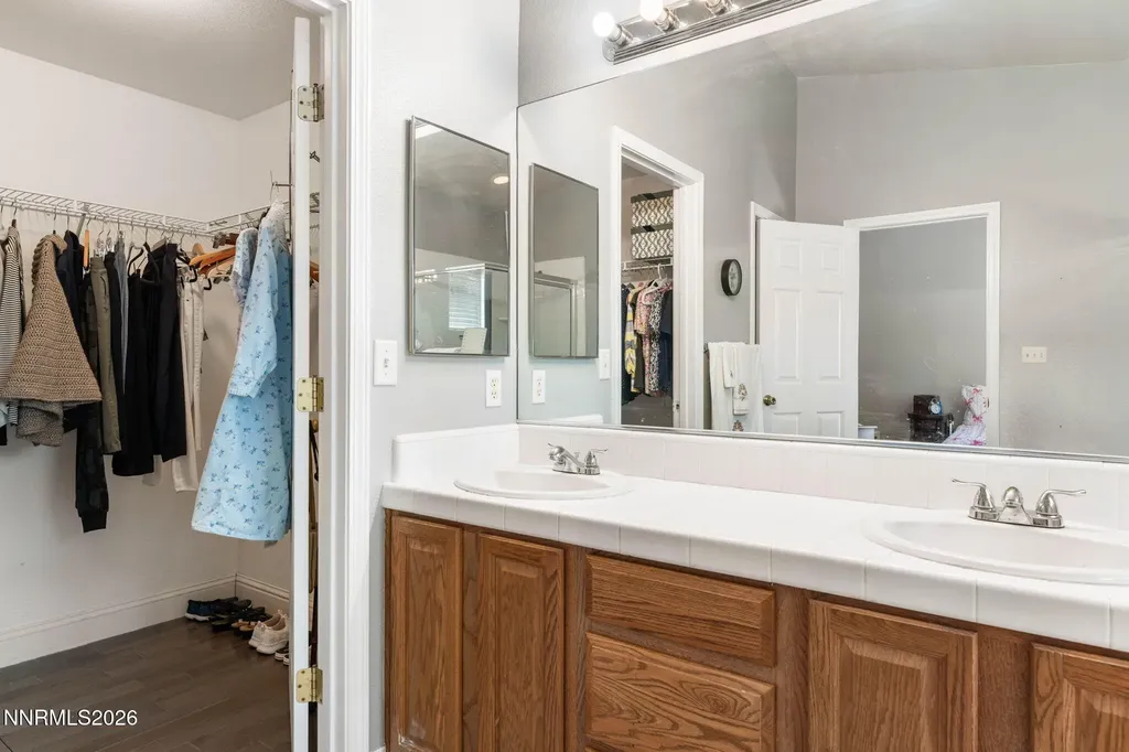 1371 Winwood Gardnerville NV 89410