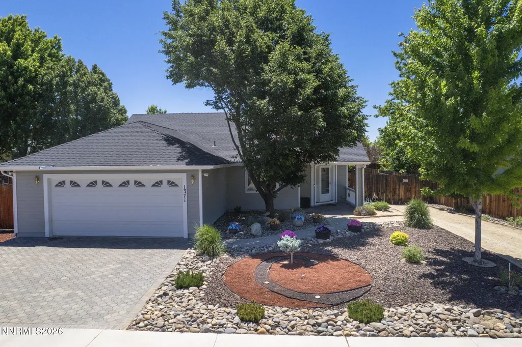 1371 Winwood Gardnerville NV 89410