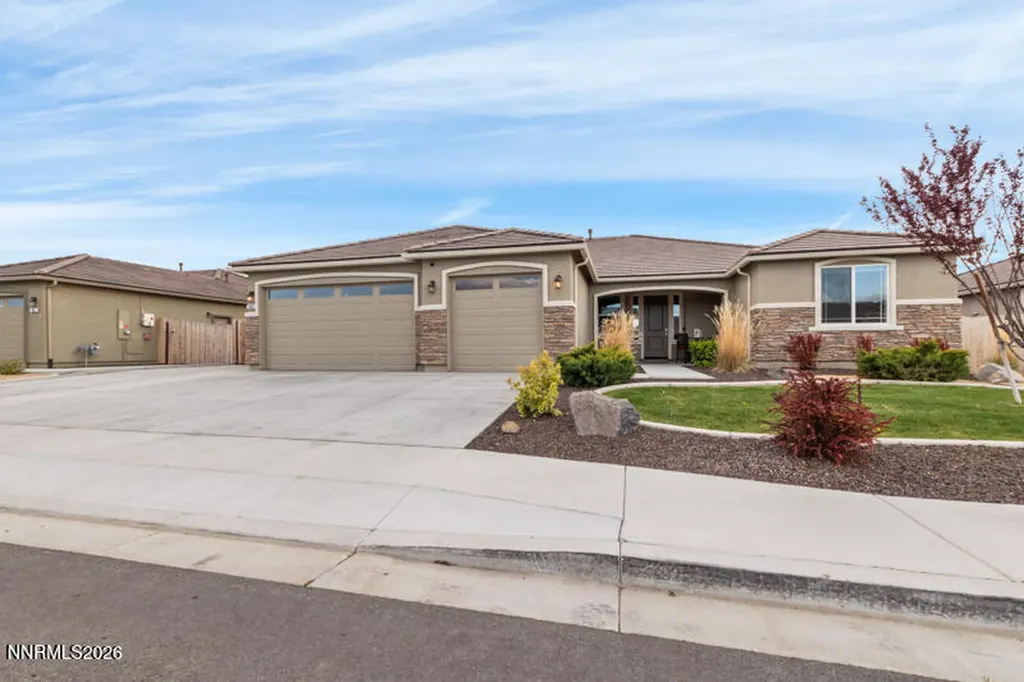 1006 Garden Pond Sparks NV 89441