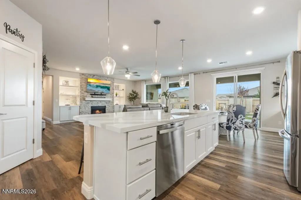 1006 Garden Pond Sparks NV 89441
