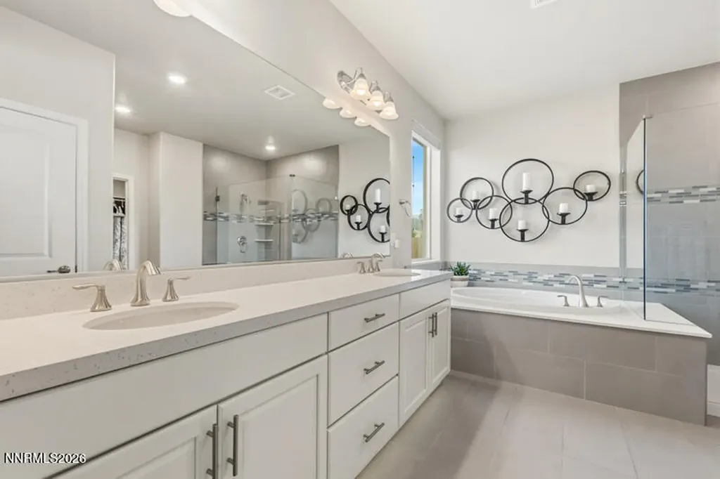 1006 Garden Pond Sparks NV 89441