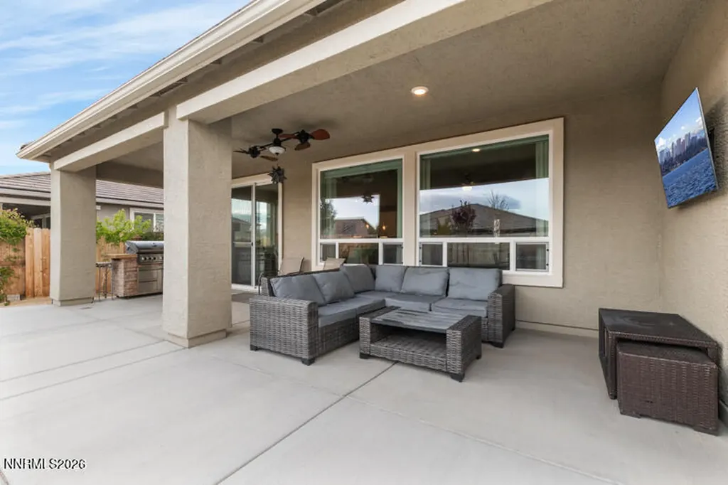 1006 Garden Pond Sparks NV 89441