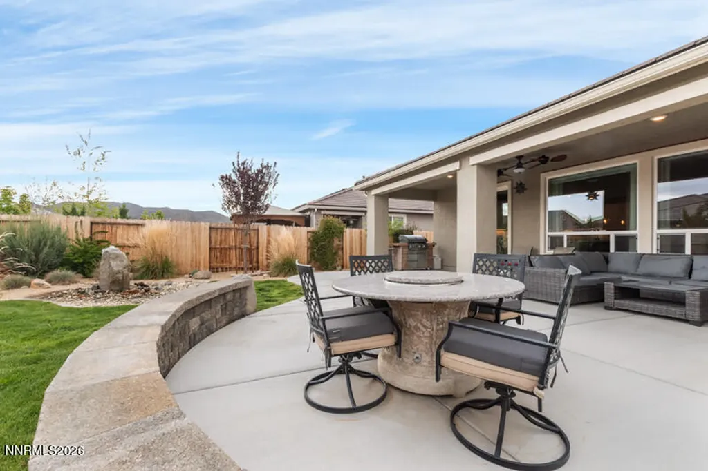 1006 Garden Pond Sparks NV 89441
