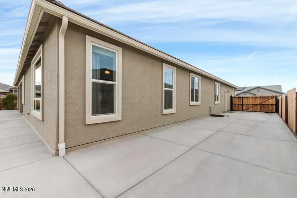 1006 Garden Pond Sparks NV 89441