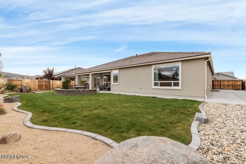 1006 Garden Pond Sparks NV 89441