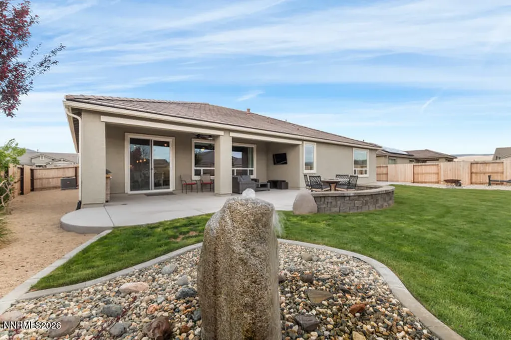 1006 Garden Pond Sparks NV 89441