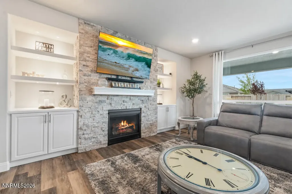 1006 Garden Pond Sparks NV 89441