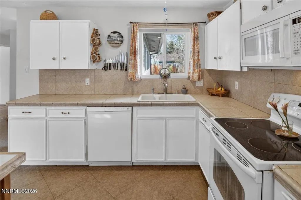 1385 Tioga Reno NV 89503