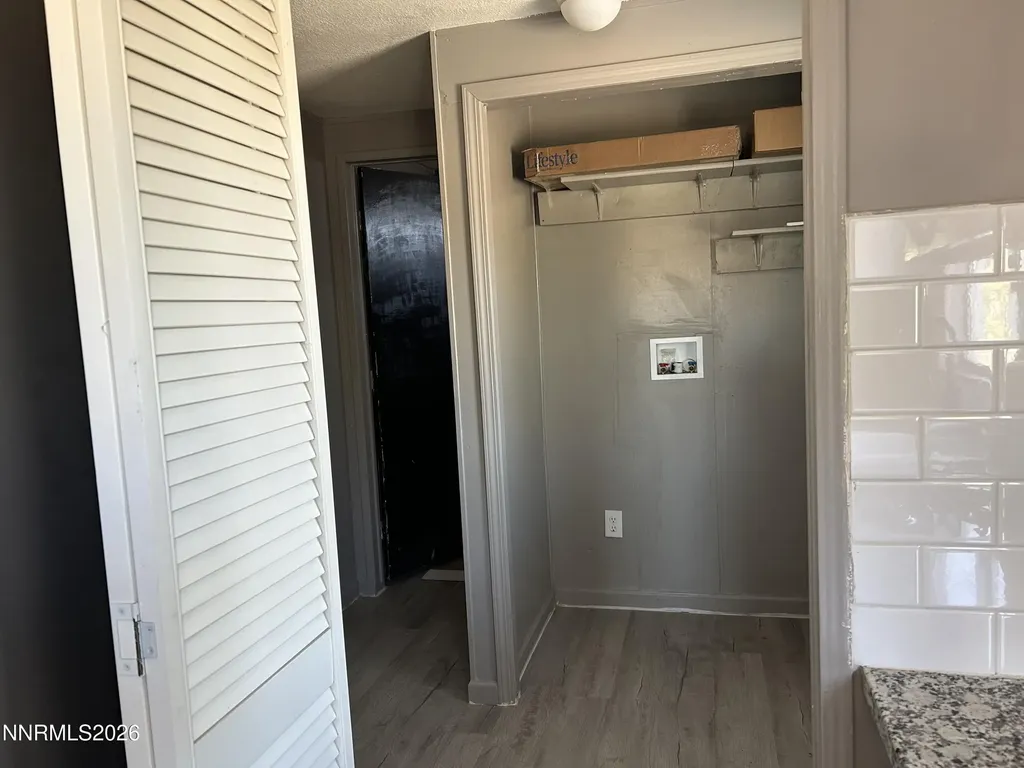3702 Ardmore Silver Springs NV 89429