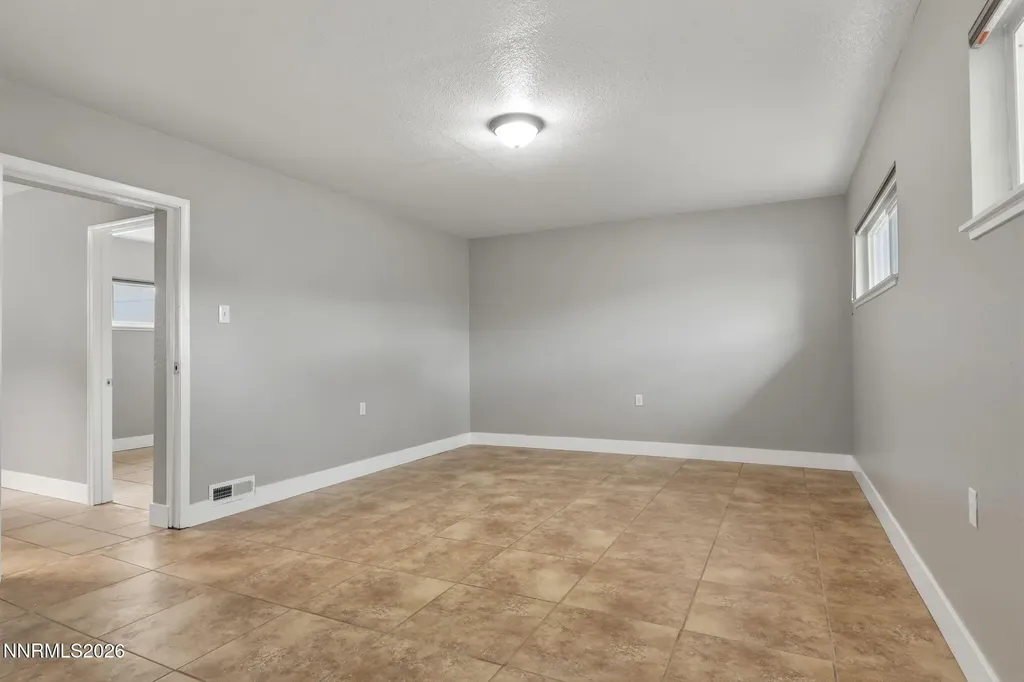 3260 Heights Reno NV 89503