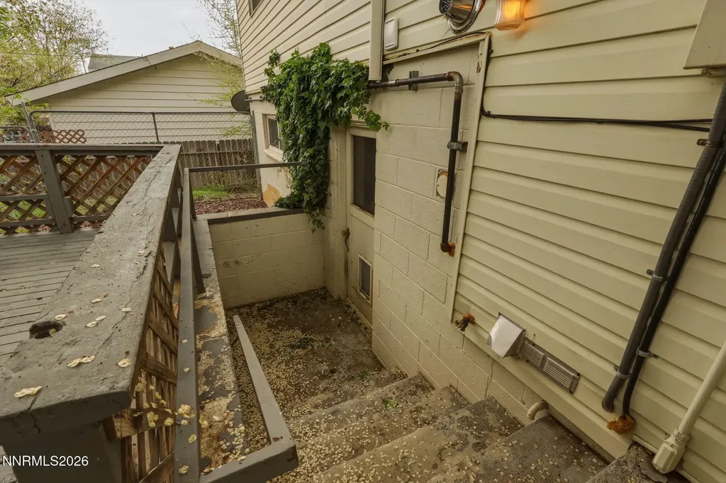 3260 Heights Reno NV 89503