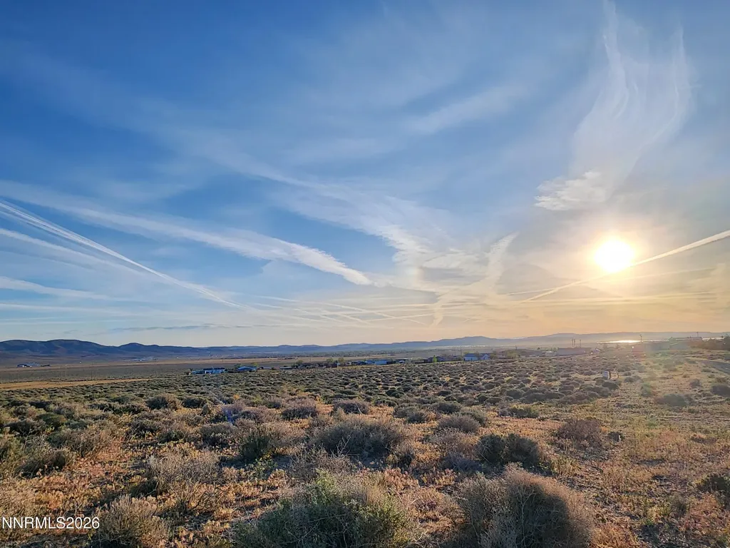 3090 Curtis Silver Springs NV 89429