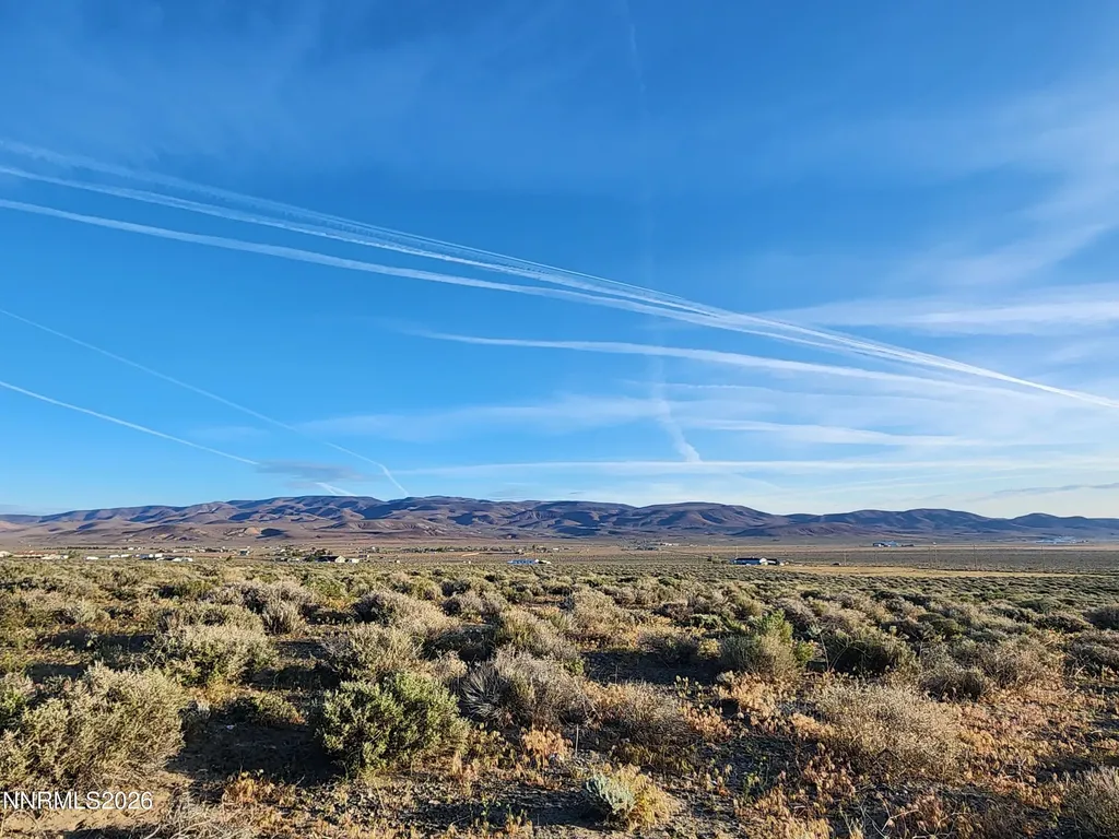 3090 Curtis Silver Springs NV 89429