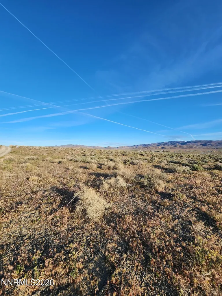 3090 Curtis Silver Springs NV 89429