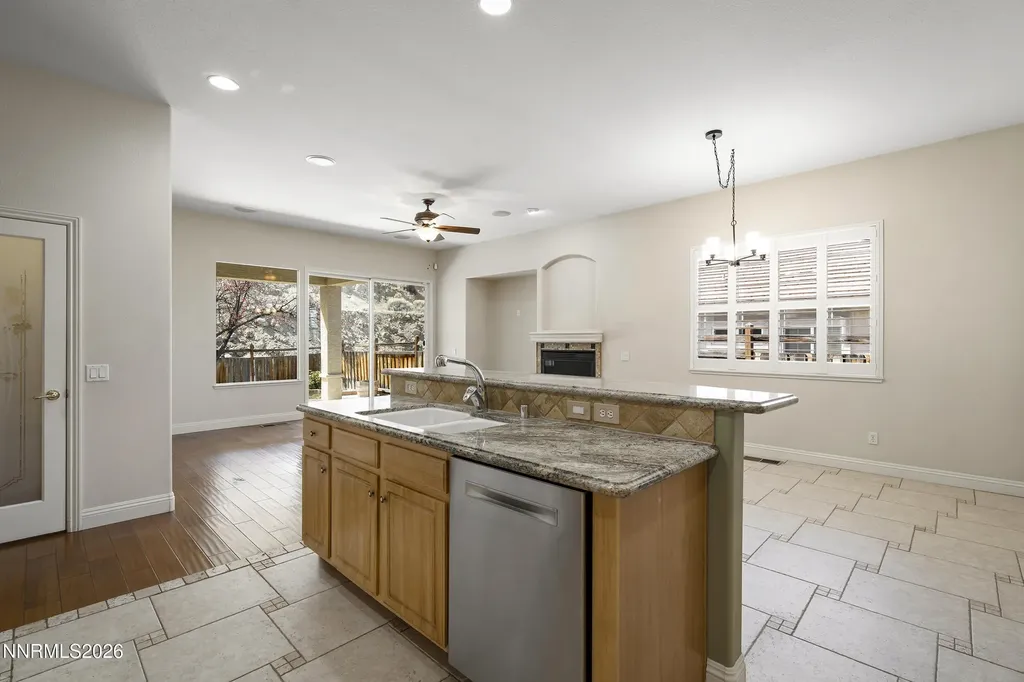 2815 Falcon Ridge Sparks NV 89436