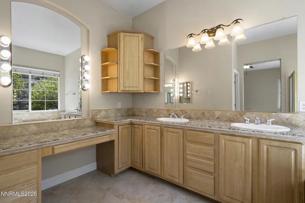2815 Falcon Ridge Sparks NV 89436