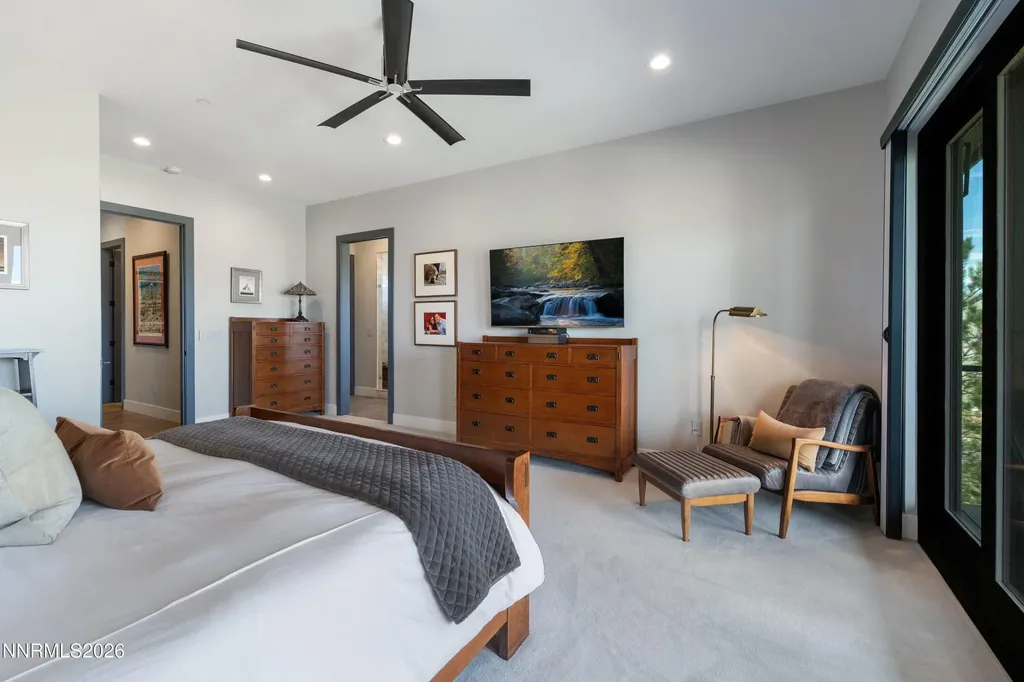 2353 Old Waverly Sparks NV 89436