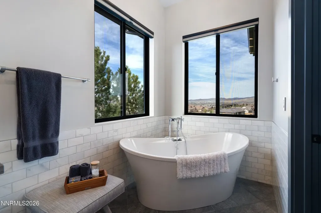 2353 Old Waverly Sparks NV 89436