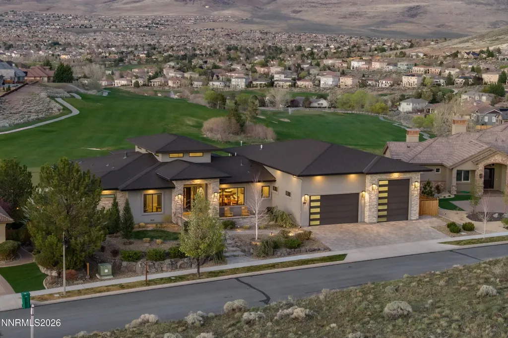 2353 Old Waverly Sparks NV 89436