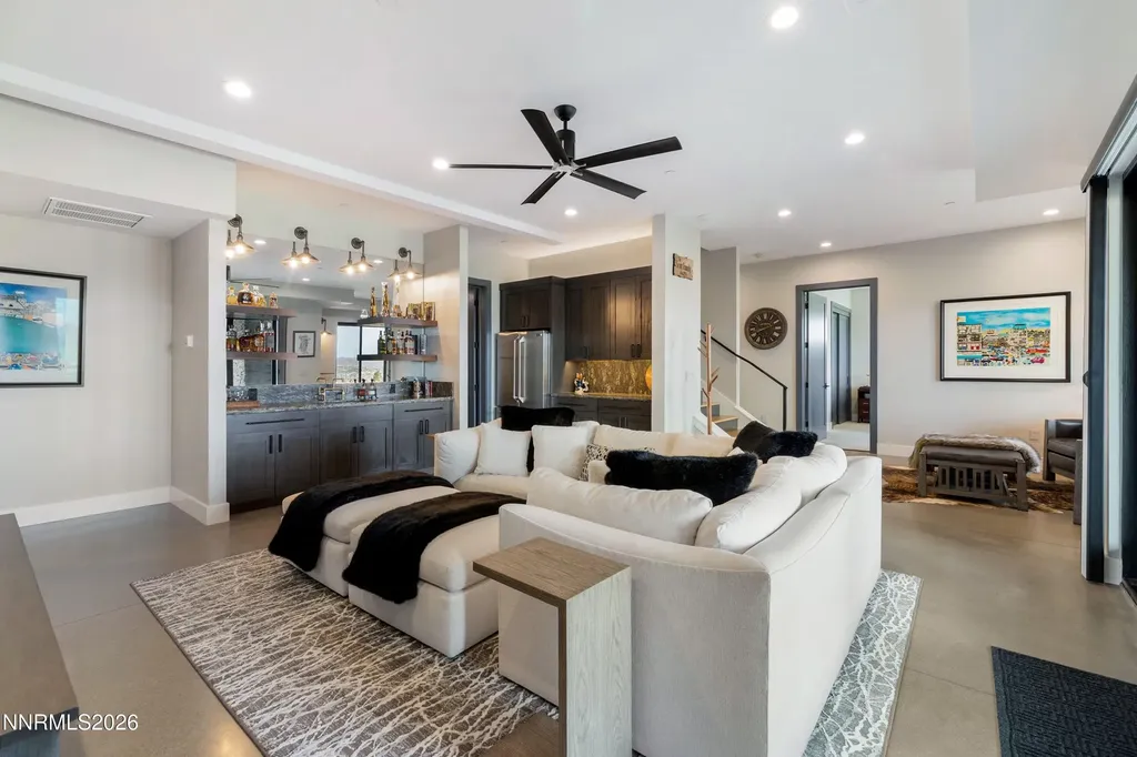 2353 Old Waverly Sparks NV 89436