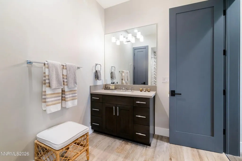 2353 Old Waverly Sparks NV 89436