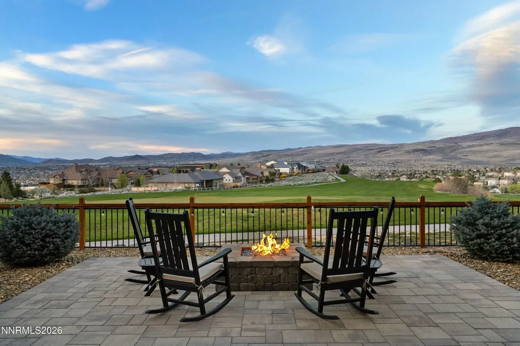 2353 Old Waverly Sparks NV 89436