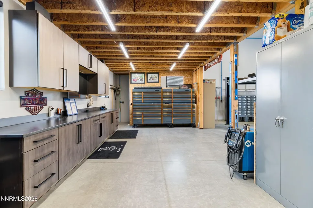 2353 Old Waverly Sparks NV 89436
