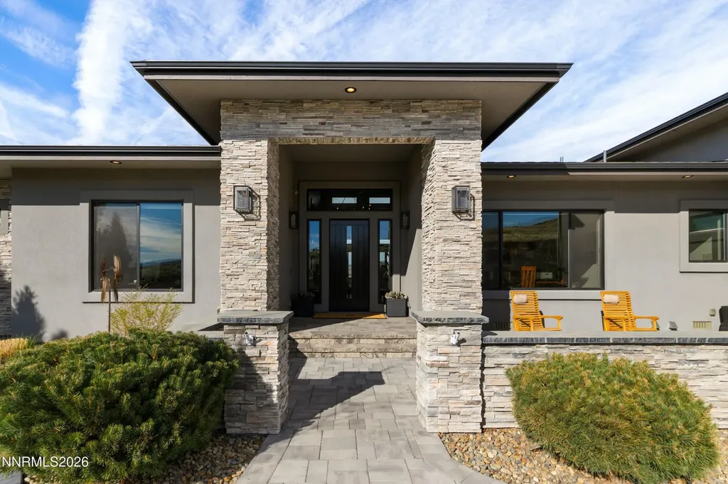 2353 Old Waverly Sparks NV 89436