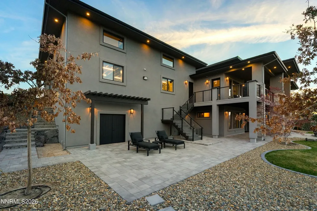 2353 Old Waverly Sparks NV 89436