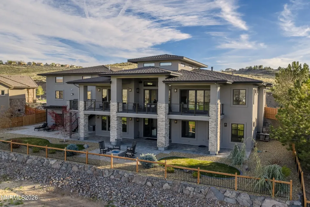 2353 Old Waverly Sparks NV 89436