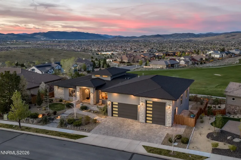2353 Old Waverly Sparks NV 89436