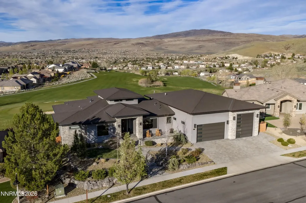 2353 Old Waverly Sparks NV 89436