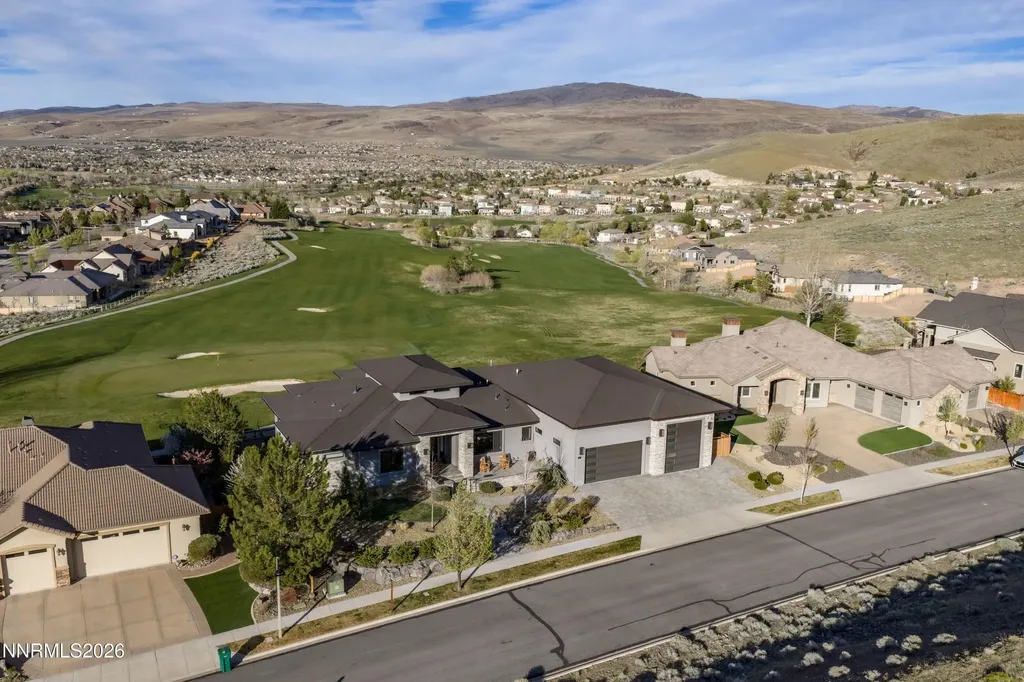 2353 Old Waverly Sparks NV 89436