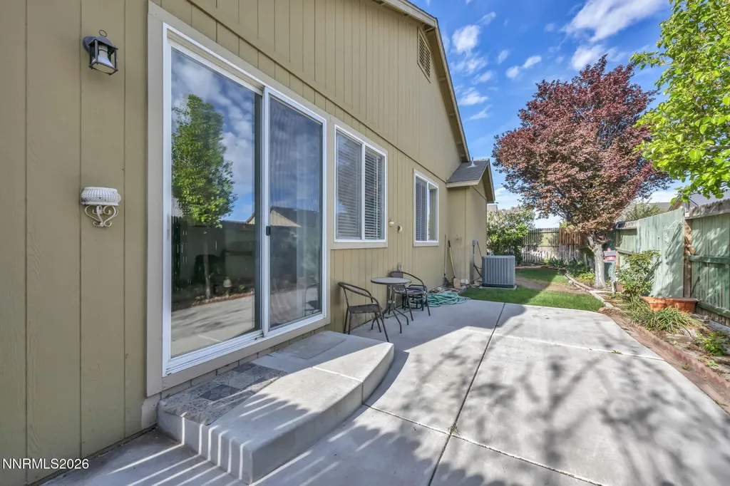 1374 Mountain Rose Fernley NV 89408