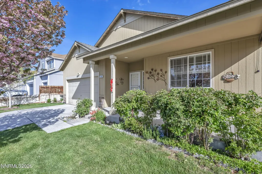 1374 Mountain Rose Fernley NV 89408