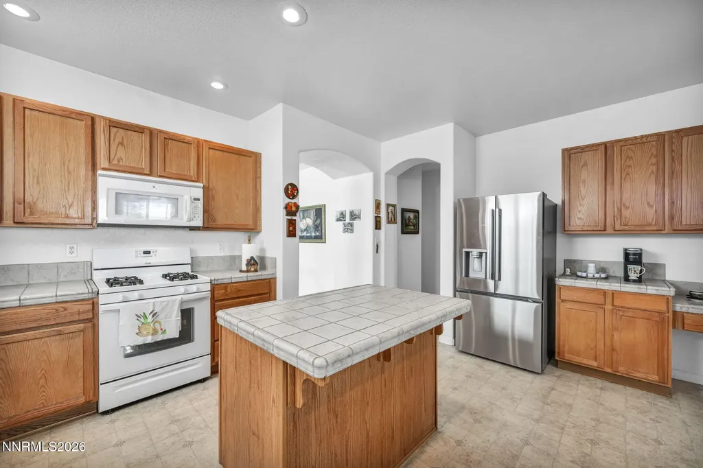 1374 Mountain Rose Fernley NV 89408