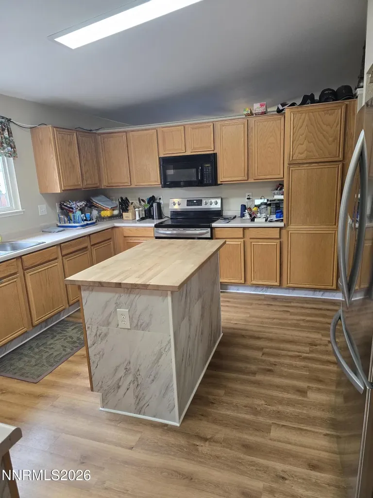 5932 Begonia Sun Valley NV 89433