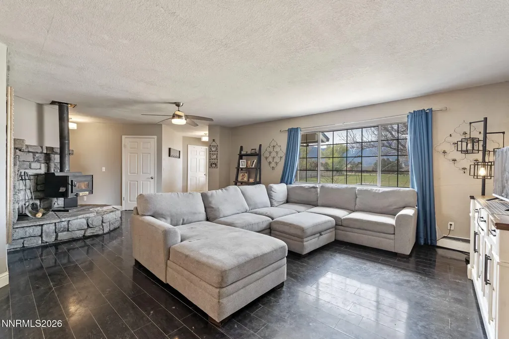 621 Jill Gardnerville NV 89460